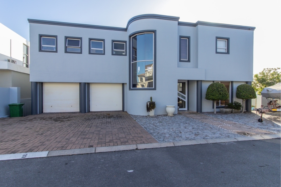 5 Bedroom Property for Sale in Calypso Beach Western Cape
